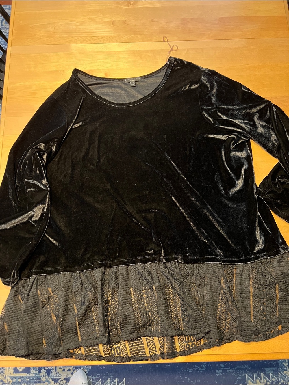 3x witchy velvet and lace black tunic